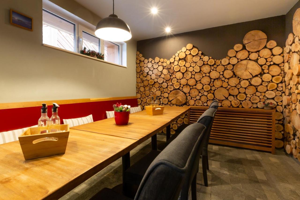 Къщи За Гости Сноуфлейк Snowflake Chalet And Snowflake Lodge Bansko Luaran gambar
